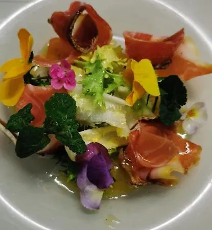 Отель Logis De France & Restaurant