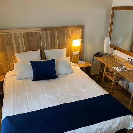 Logis De France & Restaurant Отель