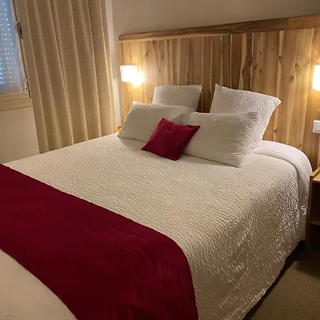 Logis De France & Restaurant Отель Памье