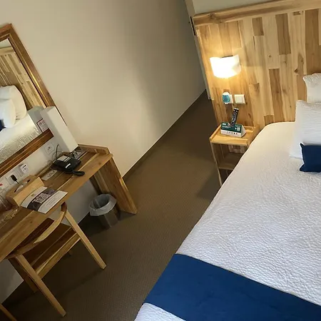 Otel Logis De France & Restaurant 3*