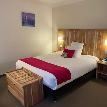 Hotel Logis De France & Restaurant 3*