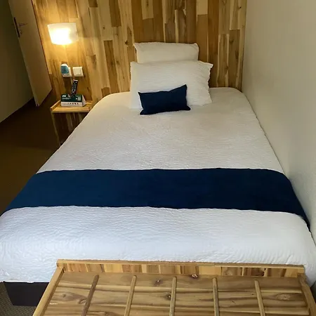 Logis De France & Restaurant Hotel 3*
