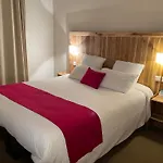 Logis De France & Restaurant מלון פאמייר