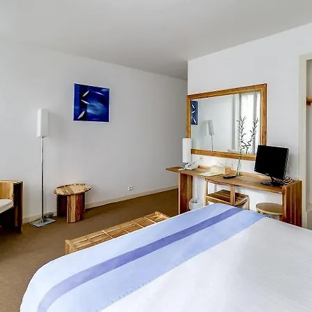 Logis De France & Restaurant Отель 3*