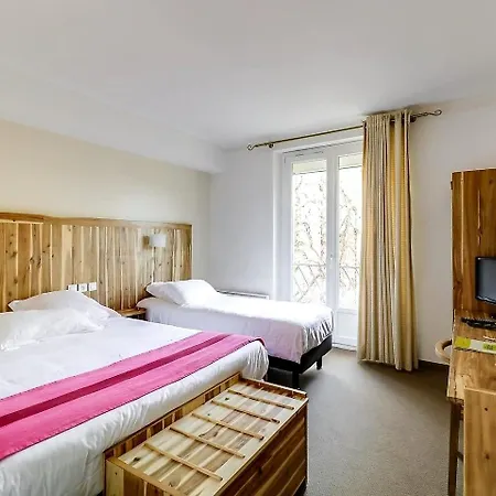 Logis De France & Restaurant מלון פאמייר