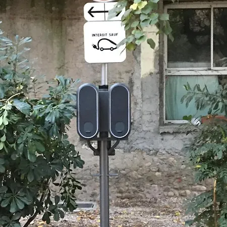 Logis De France & Restaurant פאמייר