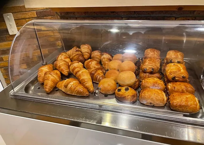 Logis De France & Restaurant Hotel 3*